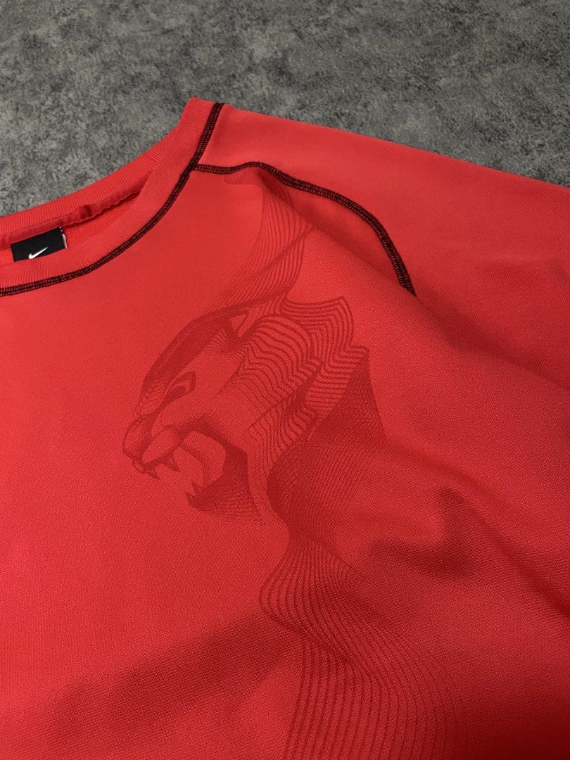 NIKE THERMA FIT (Category: Activewear) located in Bulacan. Submitted by justdothrift (Listing ID 1443386472, Image 2). Description: 9.5/10 conditin LARGE- XL .