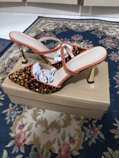 (Category: ) located in . Submitted by kimkardashian (Listing ID 1443467545, Image 1). Description: .