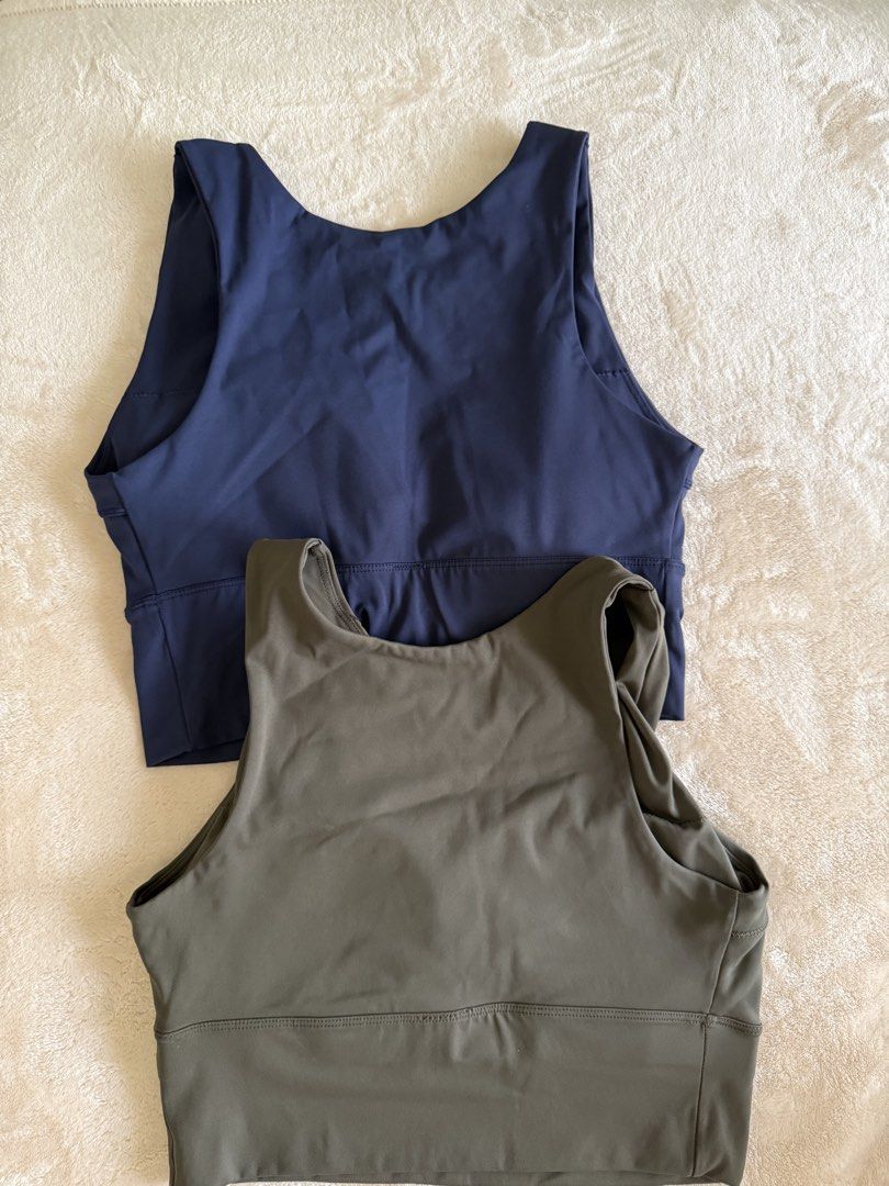 OSYO High Neck Sports Bra (Category: Activewear) located in Mandaluyong City. Submitted by kaamg (Listing ID 1443374603, Image 2). Description: - High neck design - used a couple of times but still in good condition - can fit S-M - no when worn - 250 each, 400 if you get both.
