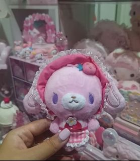 (Category: ) located in . Submitted by flymetoothemoon (Listing ID 1443430973, Image 1). Description: .