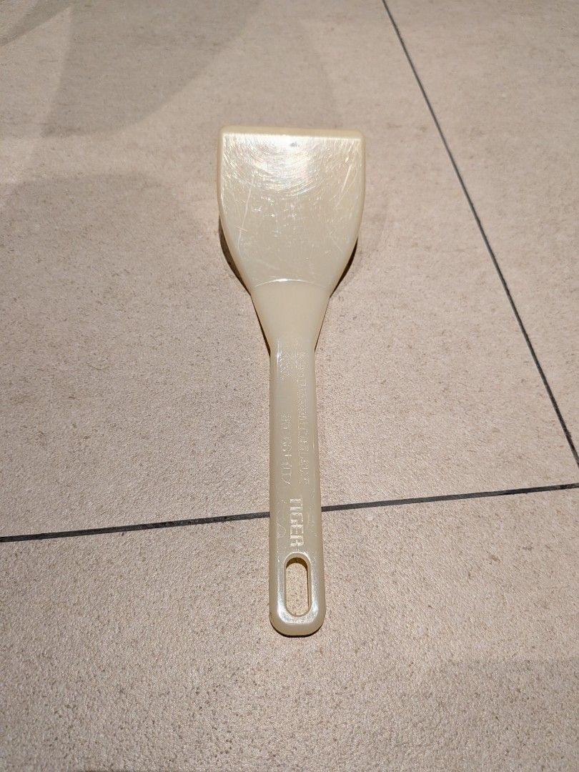 Plastic Scraper Tool480488231850496000