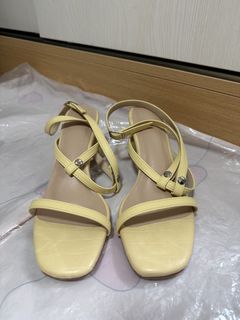 （分類：）位於 。 由 lotsobob 提交（商品編號 1443370570，圖片 1）。簡介： 。