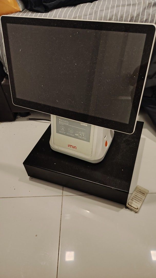 POS System with Touchscreen Display480299316193546240