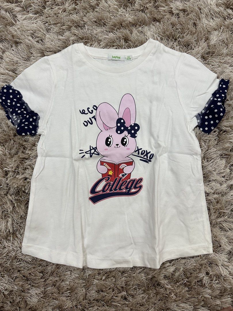 Preloved Bossini Tshirt for Girls (Category: Babies & Kids Fashion) located in San Juan City. Submitted by snjtan (Listing ID 1443378145, Image 1). Description: Preloved Bossini Tshirt for Girls Size 130.