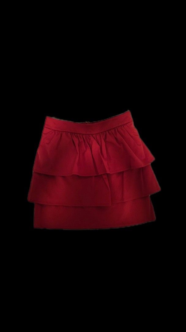 Red Ruffle Tiered Mini Skirt （分類：裙）位於 Hong Kong。 由 laputa2026 提交（商品編號 1443415632，圖片 1）。簡介： Cute red mini skirt. Features three tiers of ruffles. Elastic waistband for comfort. Looks great for casual wear or dressing up. Easy to pair with tops. Great addition to your wardrobe.。