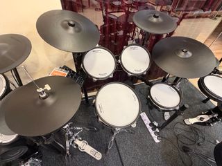 （分類：）位於 。 由 parsonsmusicoutlet 提交（商品編號 1443341953，圖片 1）。簡介： 。