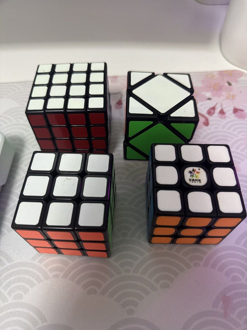 RUBIK’S CUBE BUNDLE (Category: Board Games & Puzzles) located in Balanga. Submitted by nsmrkii (Listing ID 1443474115, Image 1). Description: .