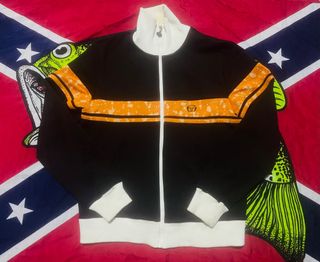 (Category: ) located in . Submitted by kay_thrift (Listing ID 1443471019, Image 1). Description: .