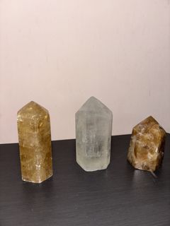 (Category: ) located in . Submitted by blinkblinkcrystals (Listing ID 1443413153, Image 1). Description: .