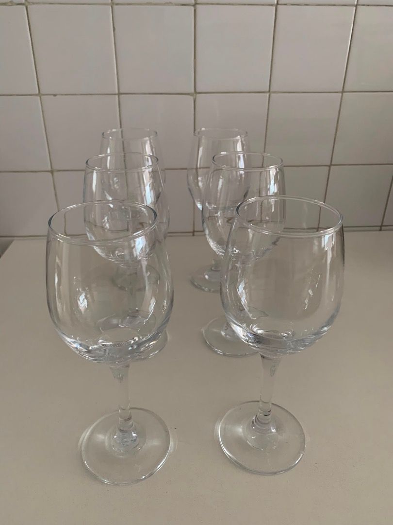 Set of 6 Clear Wine Glasses