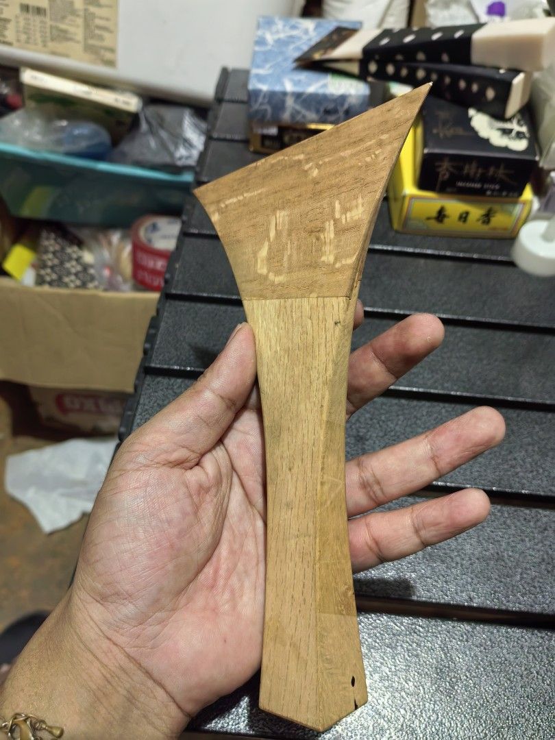 Shamisen Bachi (Category: Musical Instruments) located in Cebu City. Submitted by dudes_villanueva (Listing ID 1443335001, Image 2). Description: Shamisen Bachi 📌 Traditional plectrum used to play the Japanese shamisen instrument. 📌 Crafted from wood, featuring a distinct grain pattern and a flared triangular shape. 📌 Wooden bachis are commonly used for practice and specific styles of shamisen music. 📌 In excellent condition. See all photos f