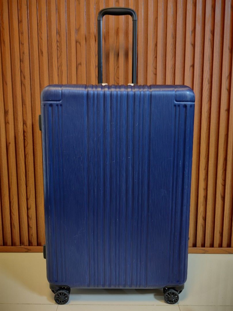 Siffler Japan Luggage (Category: Luggage) located in Manila. Submitted by uno001 (Listing ID 1443460359, Image 1). Description: Brand: Siffler ✨ In Good Condition ✅ Large Check Luggage ✅ H28" xW18.5" x D12" ✅ Made from High Quality Polycarbonate! ✅ Tough and Durable Body! ✅ Heavy Duty Guaranteed ✅ 360° Wheels All smooth ✅ Telescopic Aluminum Handle ✅ Multi purpose interior. ✅ TSA007 Lock with Key. ⬆️ Sign of usage scratch only No Crack Guaranteed