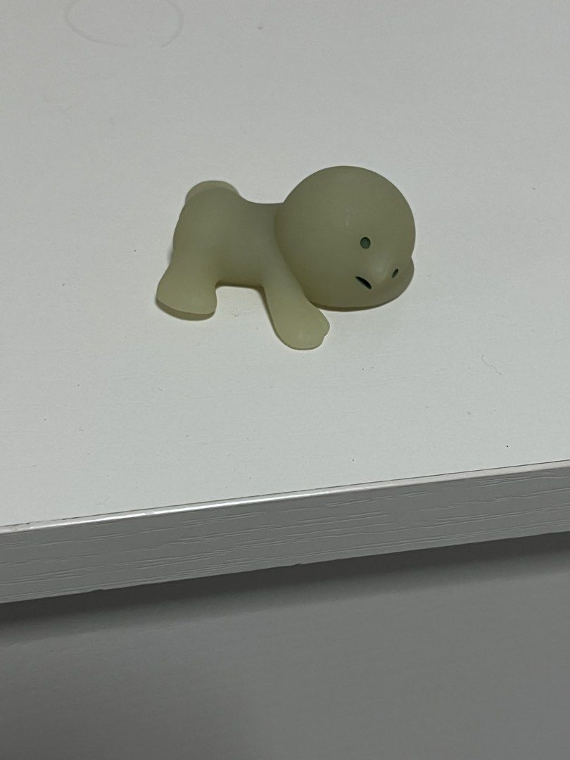 Smiski hipper (Category: Toy Figures) located in Singapore. Submitted by ariana_bb (Listing ID 1443437378, Image 1). Description: - Light beige color - Features small black eyes and nose - Ideal for collecting or desk decoration - Perfect for kids and lovers of cute trinkets.
