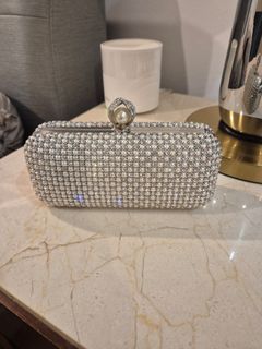 (Category: ) located in . Submitted by shoptherapyforall (Listing ID 1443490876, Image 1). Description: .
