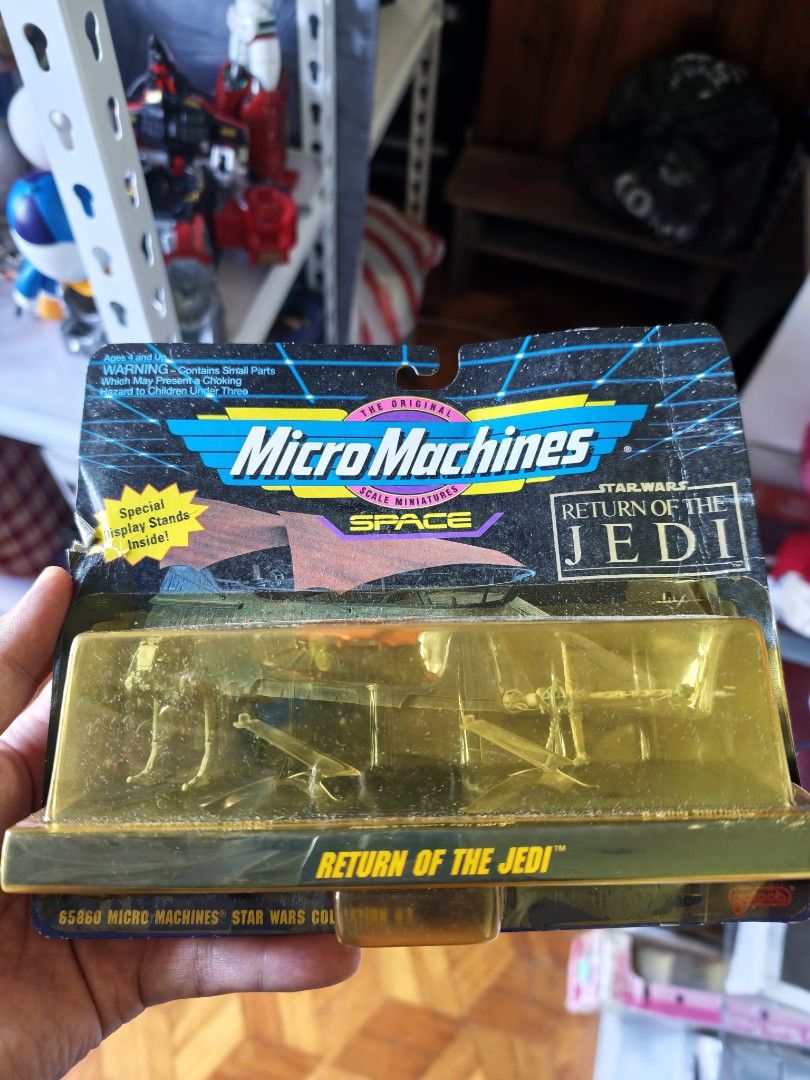 Starwars Micromachines (Category: Vehicle & Diecast Models) located in Baguio. Submitted by shellcollector (Listing ID 1443325218, Image 2). Description: Starwars Micromachines Sealed Blister pack with damage 700 Baguio shipping.