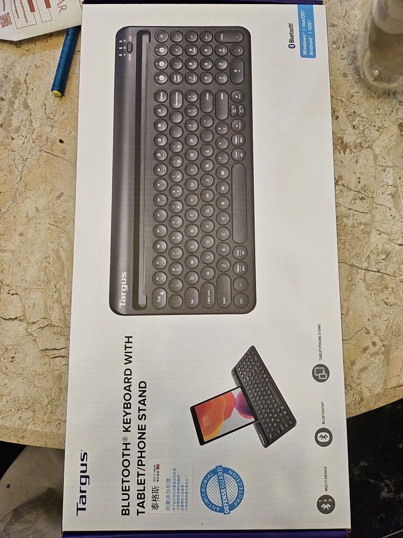 Targus Bluetooth Keyboard with Tablet/Phone Stand480015761728481280