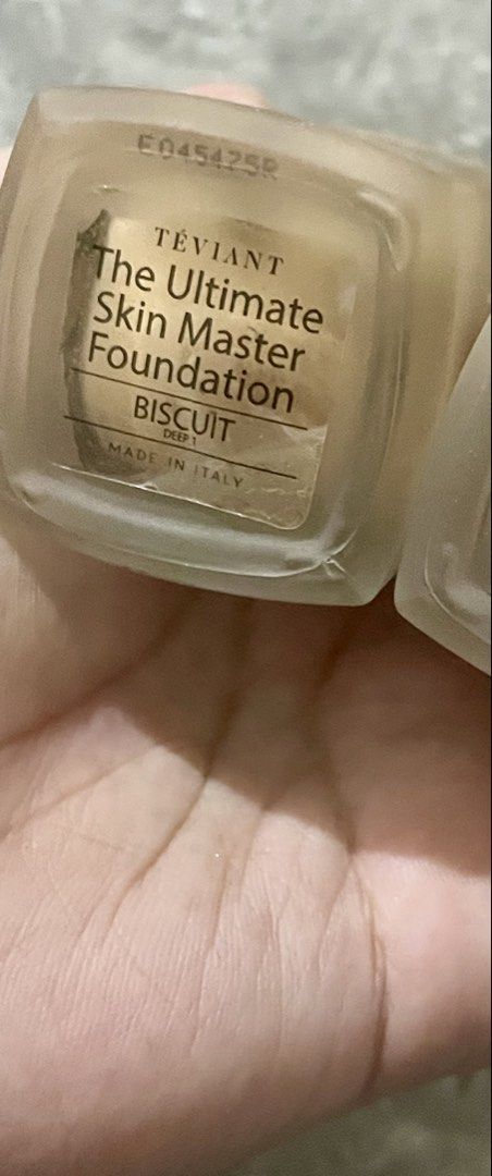 Teviant Foundation Makeup in Biscuit (Category: Makeup) located in Rizal. Submitted by gentle.decluttering (Listing ID 1443080645, Image 2). Description: dark shade is used 3x lang nawala kona box If eggshell lang-700 SOLD Biscuit-600.