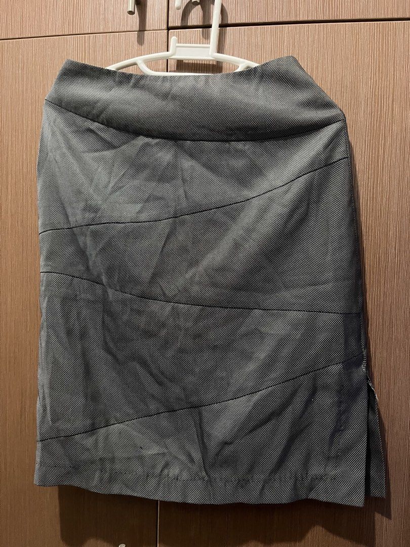 Textured Blazer and Skirt Set (Category: Sets or Coordinates) located in Manila. Submitted by nicenica19 (Listing ID 1443457246, Image 3). Description: -Bought in FB marketplace for 800/set, but hindi nagamit since hindi fit sa akin - Grey textured blazer and matching pencil skirt set -Choco brown blazer with matching pencil skirt set - Blazer: With button closure, satin lining - Skirt: Pencil style with side slit - Size: XS-S - Ideal for work or