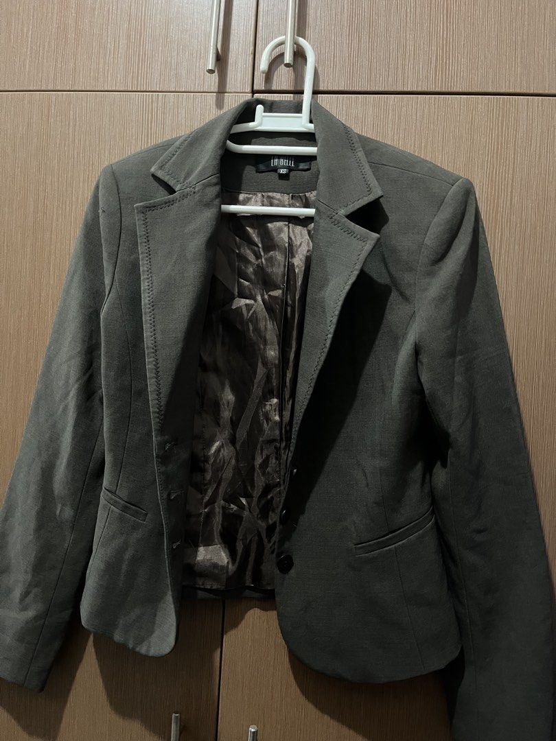 Textured Blazer and Skirt Set (Category: Sets or Coordinates) located in Manila. Submitted by nicenica19 (Listing ID 1443457246, Image 2). Description: -Bought in FB marketplace for 800/set, but hindi nagamit since hindi fit sa akin - Grey textured blazer and matching pencil skirt set -Choco brown blazer with matching pencil skirt set - Blazer: With button closure, satin lining - Skirt: Pencil style with side slit - Size: XS-S - Ideal for work or