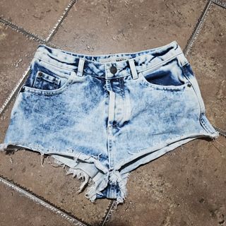 (Category: ) located in . Submitted by simplestashph (Listing ID 1443437459, Image 1). Description: .