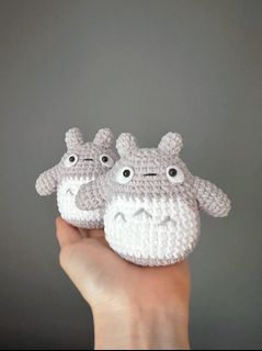 (Category: ) located in . Submitted by prettylovelycrafts (Listing ID 1443497451, Image 1). Description: .