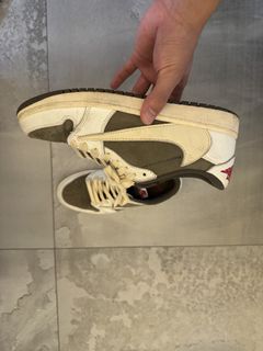 (Category: ) located in . Submitted by sneakerbreather (Listing ID 1443450801, Image 1). Description: .