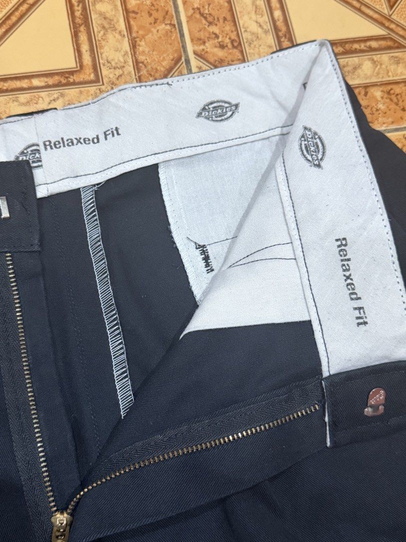 Vintage pleated dickies (Category: Shorts) located in Davao. Submitted by uniqlohoarderr (Listing ID 1443345120, Image 3). Description: Thigh - 14 waist - 30 length - 25.
