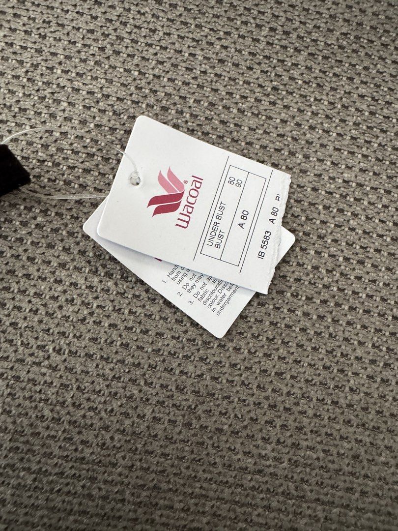 Wacoal Comfort Fit Bra 80A (Category: Undergarments & Loungewear) located in Las Pinas. Submitted by archrt (Listing ID 1443335611, Image 3). Description: Price is fixed but comes with choice freebie Location Las Pinas J&T or Lalamove at buyer’s expense Gcash, bpi or bdo.
