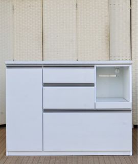 (Category: ) located in . Submitted by FurnitureGallery (Listing ID 1443495039, Image 1). Description: .