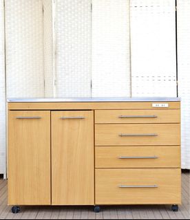 (Category: ) located in . Submitted by FurnitureGallery (Listing ID 1443494895, Image 1). Description: .