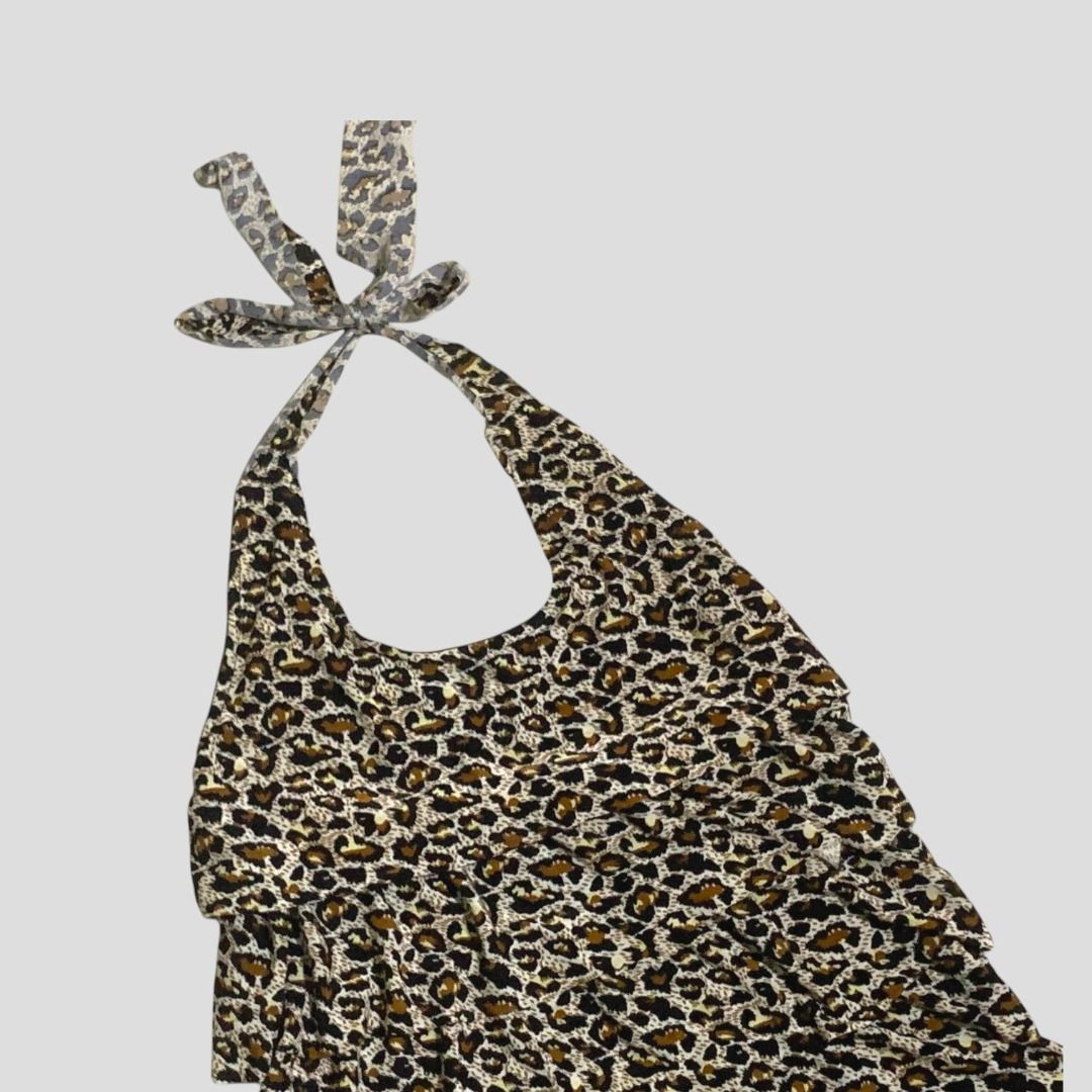 y2k leopard print tiered halter top gal (Category: Sleeveless) located in Arayat. Submitted by capymelon (Listing ID 1443416024, Image 3). Description: ⋆ ˚📏⋆｡˚ dimes is in the last photo ⋆ ˚📏⋆｡ note: minimal discrepancies in measurements may occur when sellers take garment dimes size : medium details : stretch issue : none color may vary due to lighting ( tap the photos to view them in full ) send me a message if interested! 📍pampanga sf range