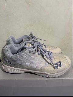 (Category: ) located in . Submitted by tdapparel (Listing ID 1443463216, Image 1). Description: .