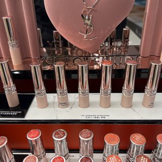 (Category: ) located in . Submitted by Skinbeauty_L (Listing ID 1438912747, Image 1). Description: .