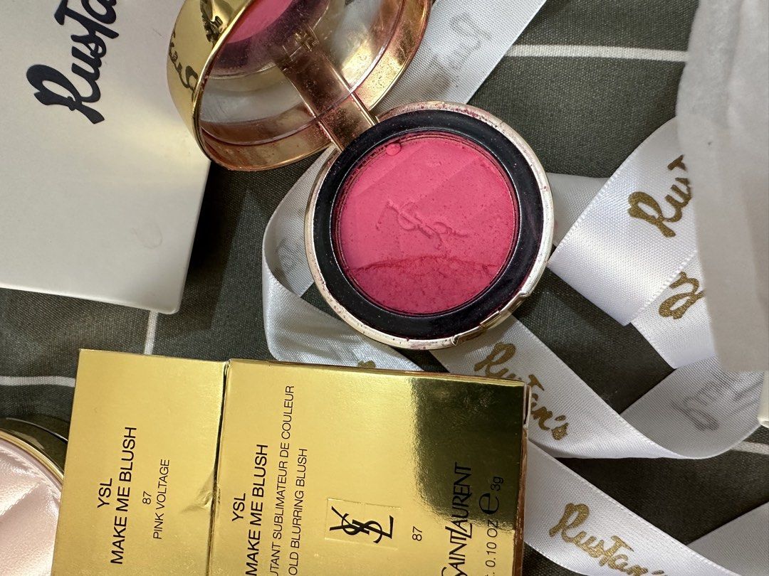 YSL Make me blush 3g (Category: Makeup) located in Paranaque City. Submitted by yzhyy (Listing ID 1443407492, Image 3). Description: Bought this here in carousell, late ko na nakita na 3g lang siya RFS: will buy 6g Nabagsak po siya (see attached pic) IF PAYO can lower to 500 -with box -sf is around 44php via j&t Loc: Imus cavite.