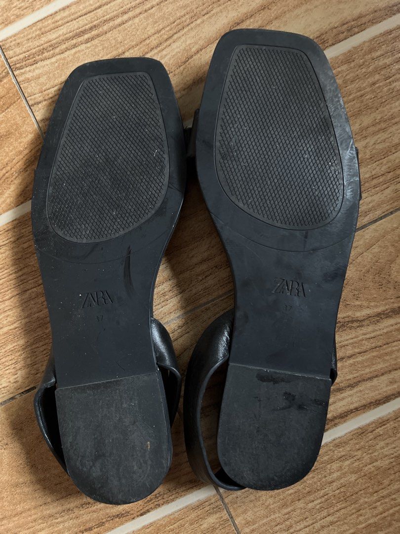 Zara black sandals (Category: Flats & Sandals) located in Taguig. Submitted by stuffitlikeitshot (Listing ID 1439573918, Image 3). Description: Orig zara Size 6 Square toe design Ankle strap Visible Zara logo.