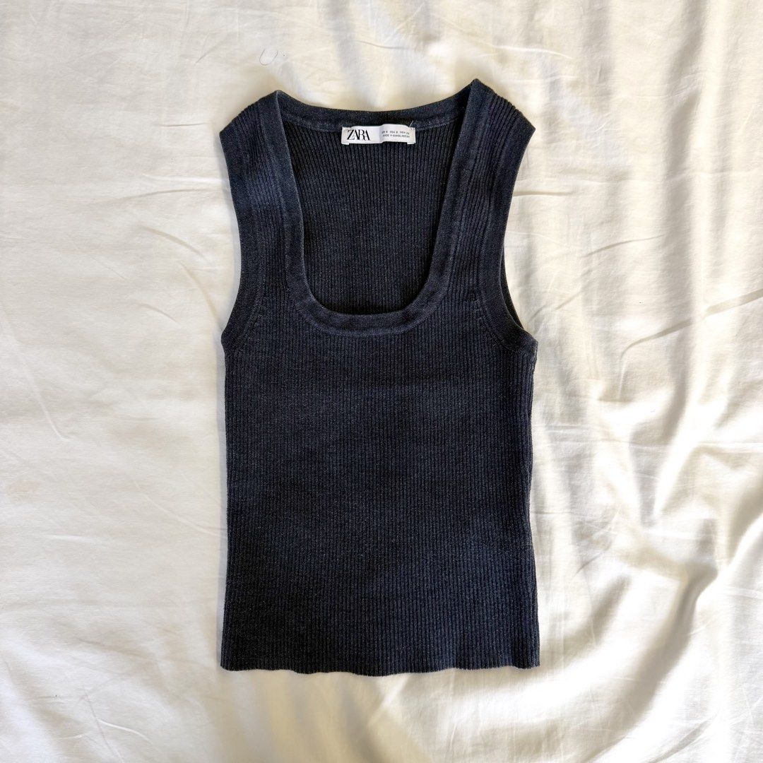 Zara Navy Blue Tank Top (Category: Blouses) located in Makati City. Submitted by thriftd. (Listing ID 1443383627, Image 1). Description: Item: Zara Navy Blue Tank Top Remarks: - Like new, no defects Rules: - MOP: GCash - Shipping is to be shouldered by the buyer - Feel free to message me for more photos of the item if interested.