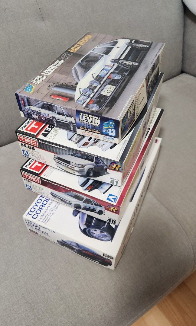 1/24豐田AE86 Levin TRD拼装模型 四款 （分類：汽車模型）位於 Hong Kong。 由 Zyx072406 提交（商品編號 1443668410，圖片 4）。簡介： 全新1/24豐田AE86 Levin TRD拼装模型 四款 带原包装盒 零件齊全 经典日系跑车 TRD改装版 收藏拼装都合適 假一赔十 #41号有一包零件已开，齊件 見圖，完美主義者不適合。