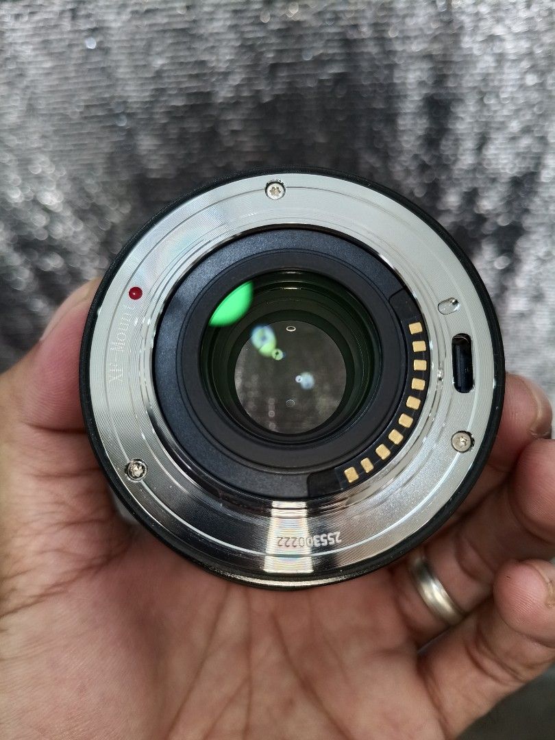 7Artisans AF 25mm f1.8 Lens (Category: Lens & Kits) located in Sindangan. Submitted by jebsoriano (Listing ID 1443643798, Image 3). Description: - 7Artisans AF 25mm f1.8 Lens for fujifil x mount - Ideal for portraits and everyday photography - Autofocus enabled - 58mm filter thread size - Minimum focus distance: 0.25m - Includes lens cap No isseu, good as new with box and manual. no fungus or dust inside the lens. price: 4,000 .