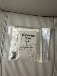 （分類：）位於 。 由 aaggnes 提交（商品編號 1443627574，圖片 1）。簡介： 。