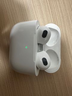 （分類：）位於 。 由 ch1ckennugget 提交（商品編號 1443600357，圖片 1）。簡介： 。