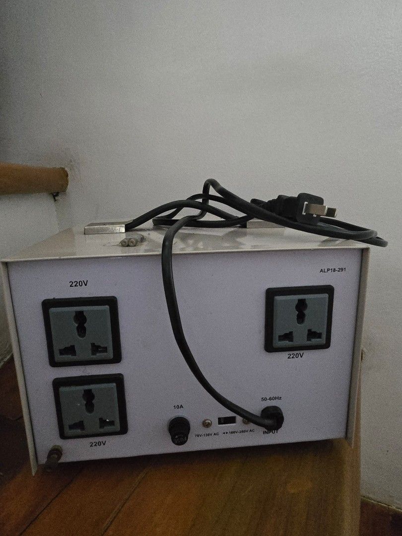 Akari AVR-SVC 1500 Automatic Voltage Regulator with Servo Motor (Category: Electrical, Adaptors & Sockets) located in Quezon City. Submitted by samcas (Listing ID 1443520373, Image 3). Description: Akari AVR-SVC 1500 Automatic Voltage Regulator. 1500W capacity with servo motor. Features 2x 220V and 2x 110V outlets. Front panel controls and built-in meter. Stabilize your power supply!.