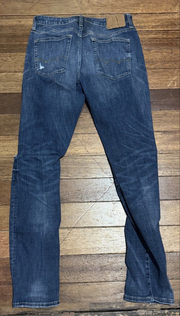 American Eagle Outfitters Distressed Blue Jeans (Category: Jeans) located in Cebu City. Submitted by k3nn4 (Listing ID 1443681344, Image 1). Description: American Eagle Pants Size: 31x32 Good condition Can do meetups at Ramos or delivery via lalamove/maxim PM for more details .