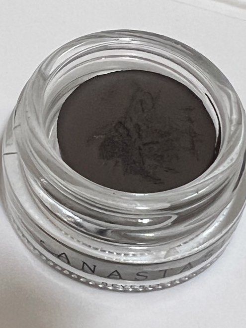 Anastasia Dipbrow Pomade - Soft Brown (Category: Makeup) located in Quezon City. Submitted by sustainable.fashion (Listing ID 1383063009, Image 3). Description: Originally bought at P1500 from Beauty Bar, Eastwood Mall Selling low at 500 Swatched only, used once :).