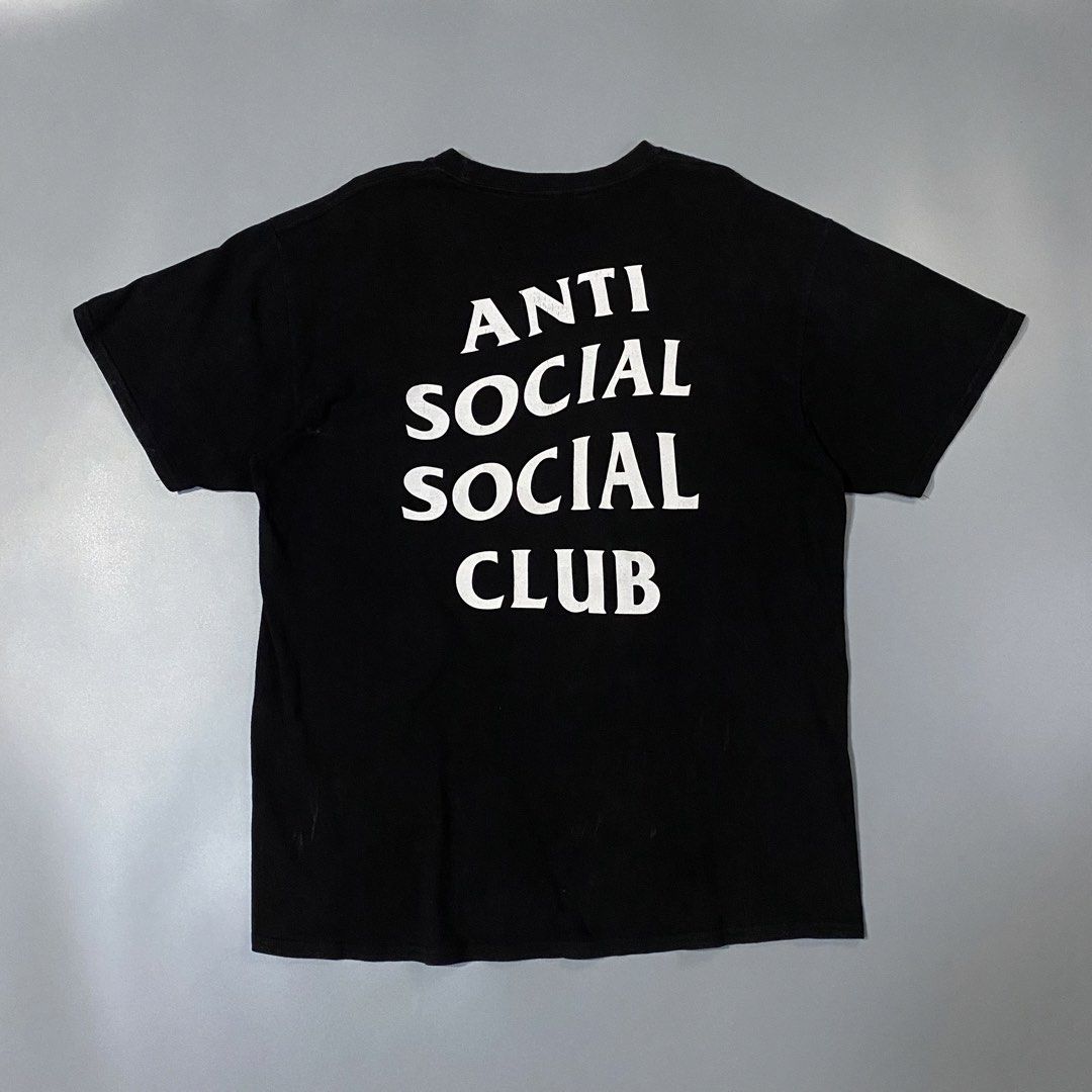 Anti Social Social Club Tee (Category: Tshirts & Polo Shirts ) located in Giporlos. Submitted by deloria_jhayr (Listing ID 1443643370, Image 2). Description: W:22 L:28 Good Condition Colorate 9/10 Issue Minimal Hairlines not visible.