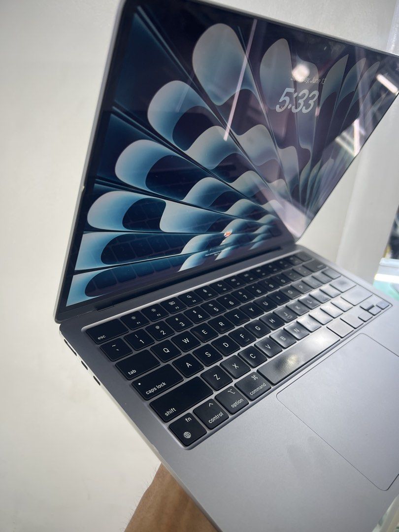 Apple MacBook Air 13-inch (2022) M2 Chip (Category: Laptops & Notebooks) located in Manila. Submitted by vaniextura (Listing ID 1443635435, Image 2). Description: - 13-inch MacBook Air - M2 Chip - memory 8gb -storage 256gb - cc 250 - 91% - Ideal for everyday tasks & portability - Original packaging included Issues small dent No history repair All good working performance Very smooth trackpad Free case laptop /pouch /dungle/ free download ms offic