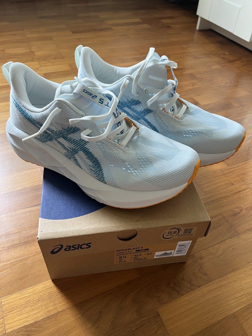 ASICS Novablast 5 - Ice Mint/Blue (Category: Sneakers) located in Singapore. Submitted by justintkz (Listing ID 1443576348, Image 1). Description: One of the best daily trainers in the market. Comes with original box, bought from ASICS SG store. Milage 7km. Retail: $229..