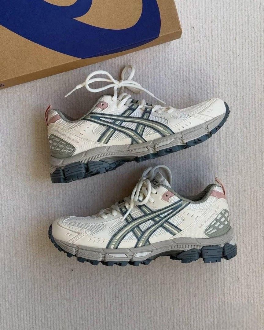 ASICS Running Shoes (Category: Casual Shoes) located in Manila. Submitted by bestfindsbydivine (Listing ID 1443605299, Image 2). Description: please PM shoe size for men and women.