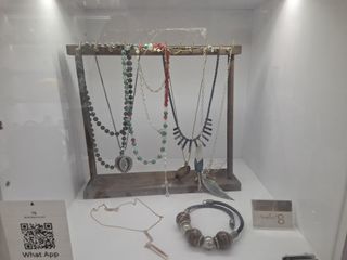 (Category: ) located in . Submitted by singapore_watch_museum (Listing ID 1443602026, Image 1). Description: .
