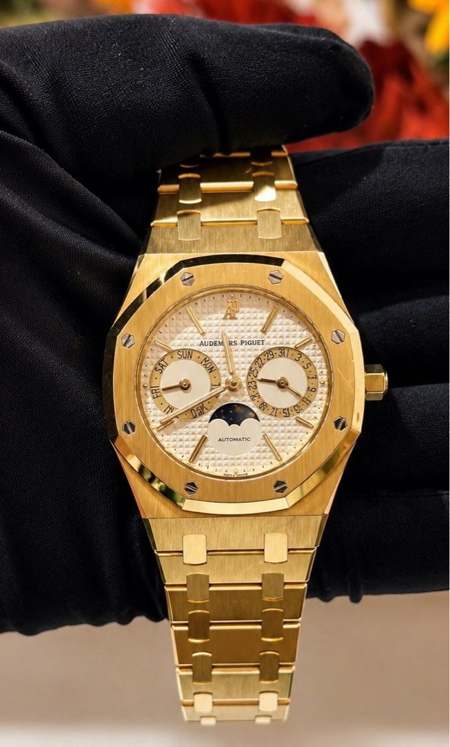 Audemars Piguet Royal Oak Day-Date Moonphase (Category: Luxury Watches) located in Taguig. Submitted by consumergoodstrading (Listing ID 1434303678, Image 1). Description: Audemars Piguet Royal Oak Day-Date Moonphase Yellow Gold Full set Ref number : 25594BA Size : 36mm .