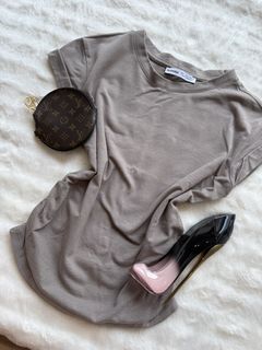 (Category: ) located in . Submitted by uriconiccloset (Listing ID 1443554785, Image 1). Description: .